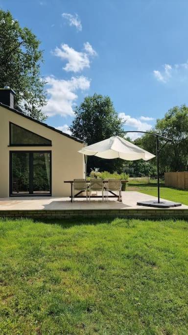 Haus Am Waldrand Und In Seenaehe Lehnin Eksteriør billede